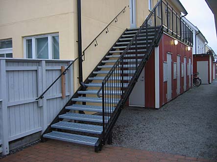 Trappa med räcke